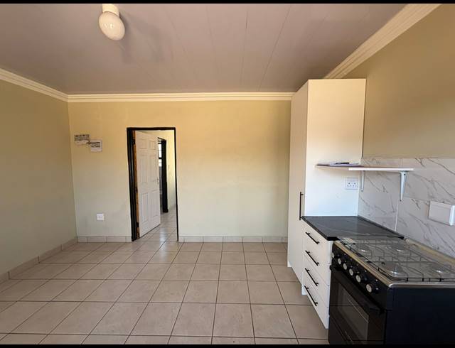 1 BEDROOM FLAT RENTED IN BEDWORTH PARK